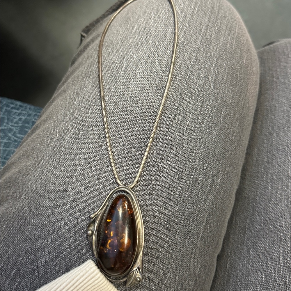 Silver Pendant Necklace with Amber Stone